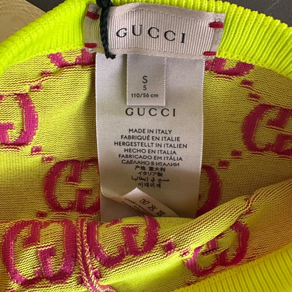 Toddler girls GUCCI pant
NWT
Size 5 average height/ length - Picture 2 of 4